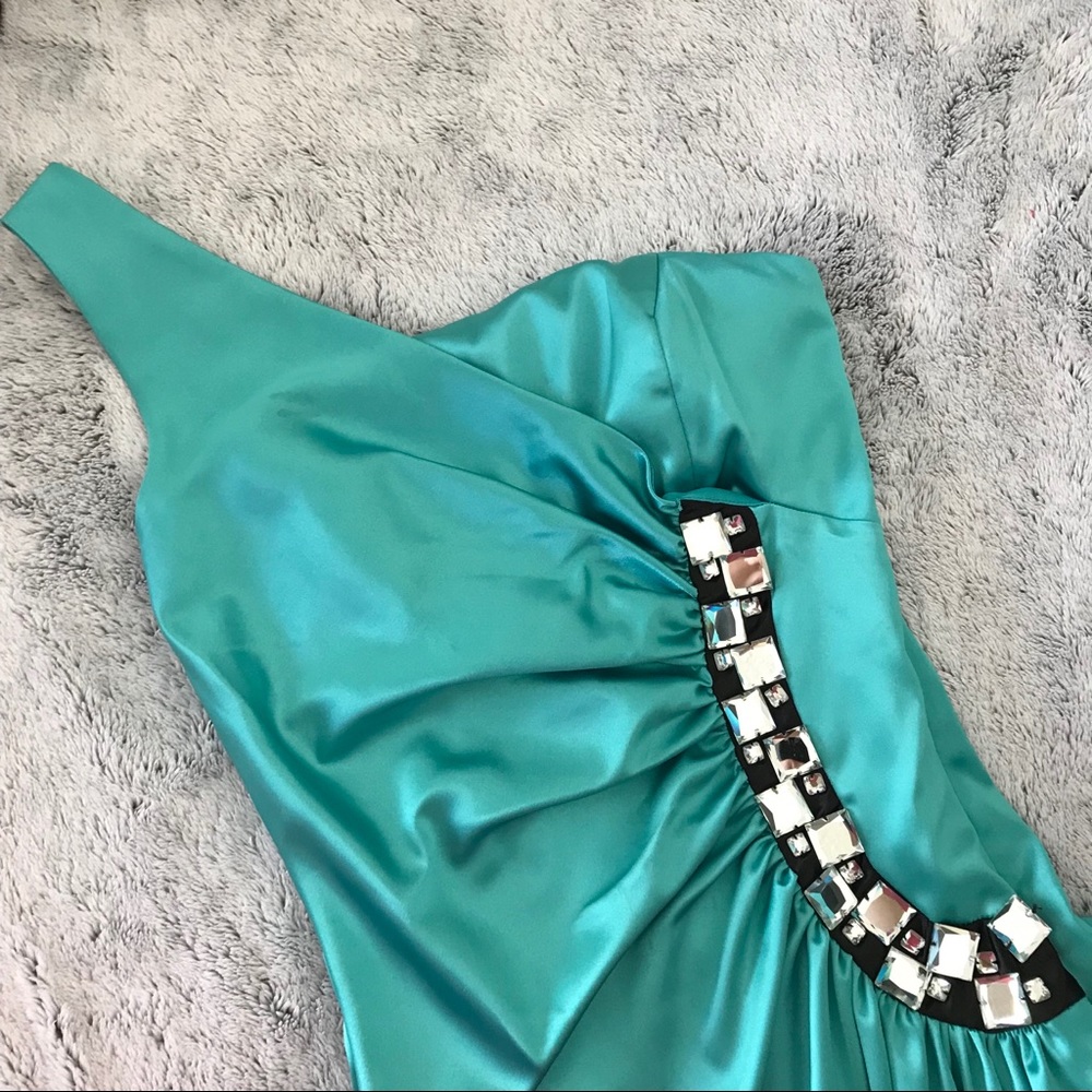 ARDEN B one shoulder prom dress